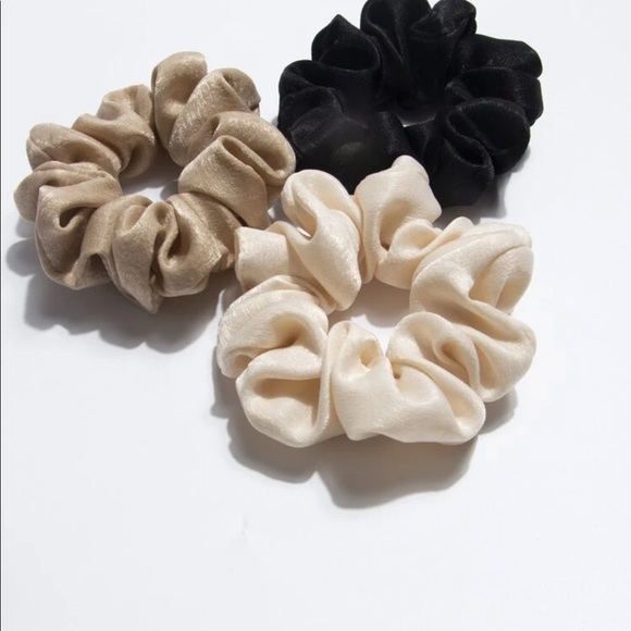Scrunchies - Picture 5 of 5